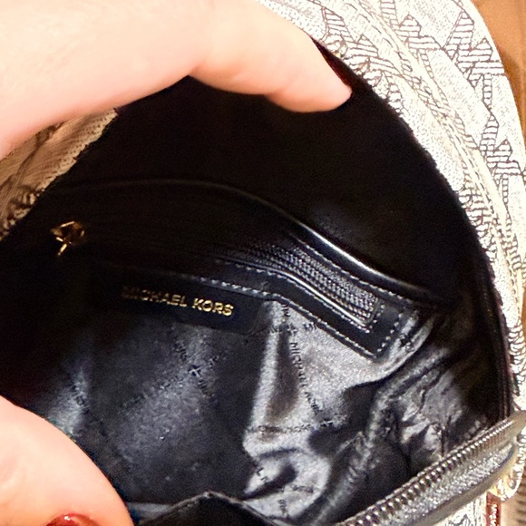 MICHAEL KORS
Maisie Extra-Small Logo 2-in-1 Backpack
Black
NWT - Picture 7 of 7